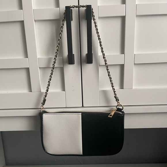 Forever 21 Black and White Purse with Gold and Black Chain Strap - Picture 5 of 5